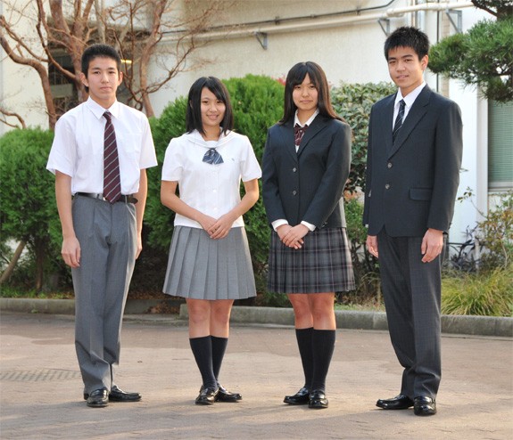 ファッショントレンド 最新鴻巣 女子 高校 偏差 値