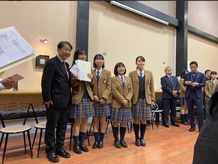 品川女子学院 Iknow ビジコン優勝でシンガポールへ