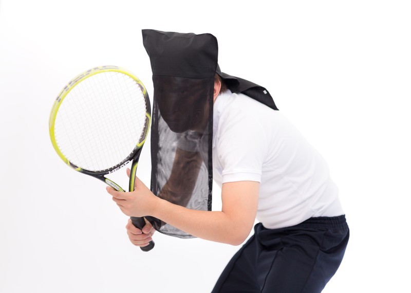 テニスをしている黒子