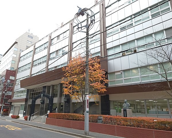 日本大学法学部