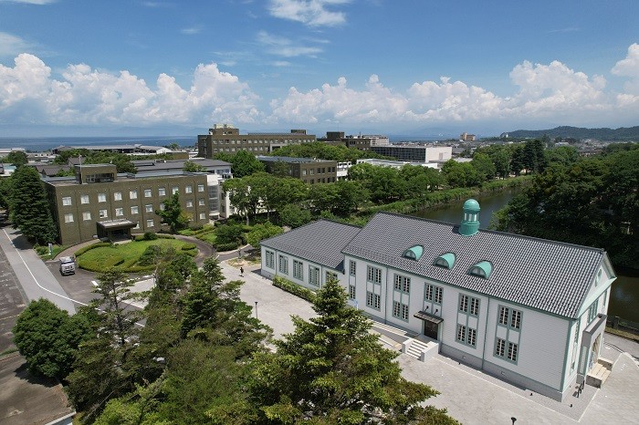 滋賀大学