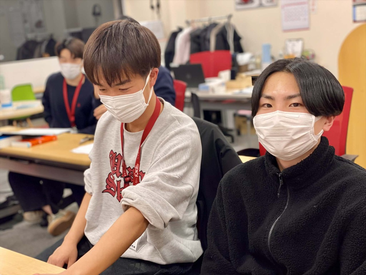 8e8760c8-d373-4c00-b5ce-5c204e759f07