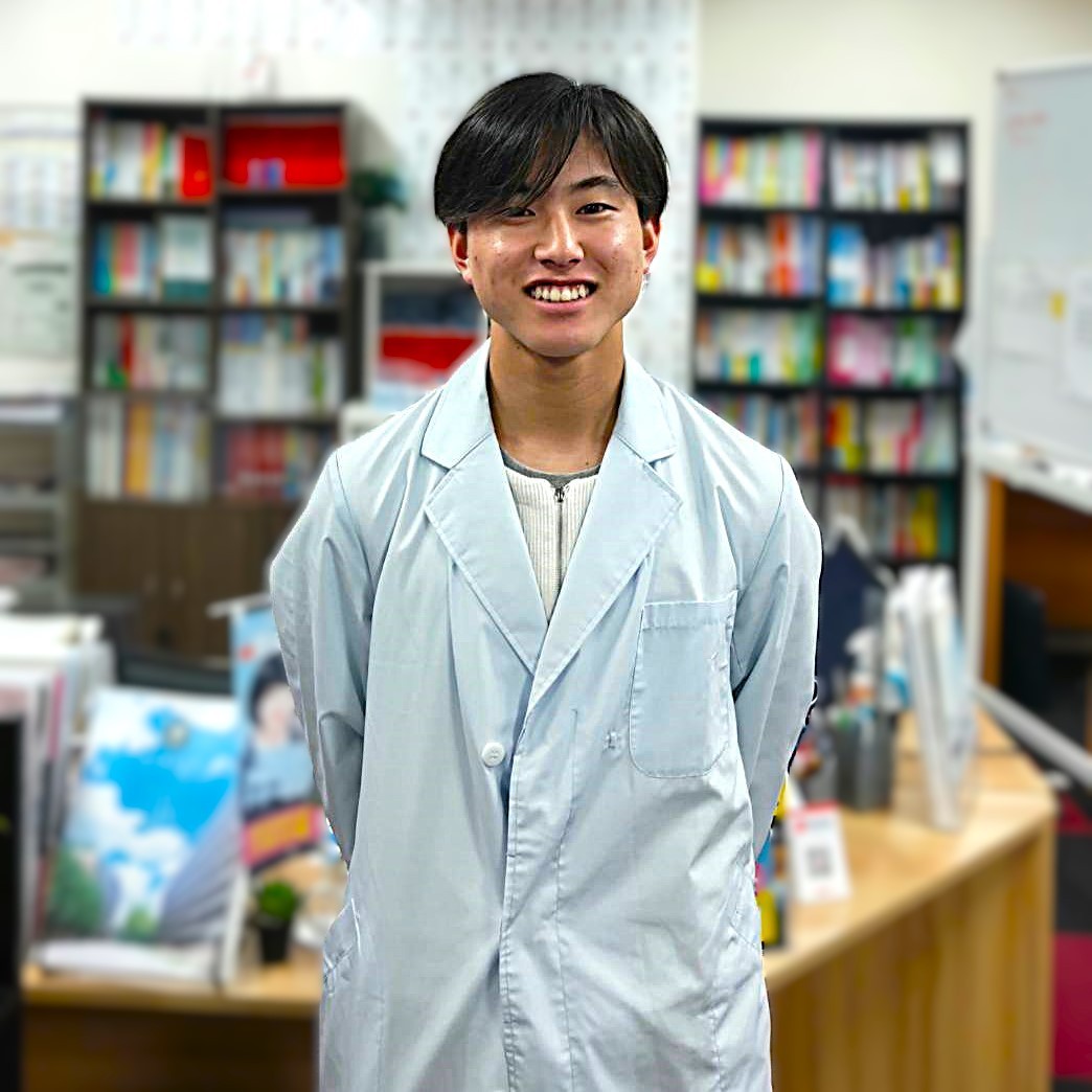齋藤先生【明治大学経営学部】先生