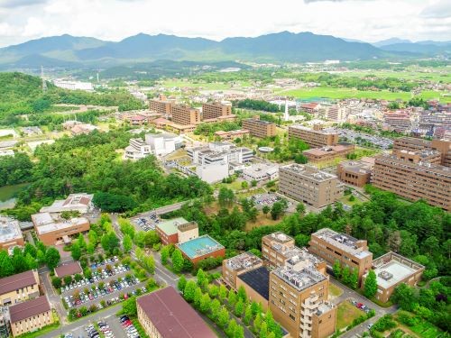 広島大学