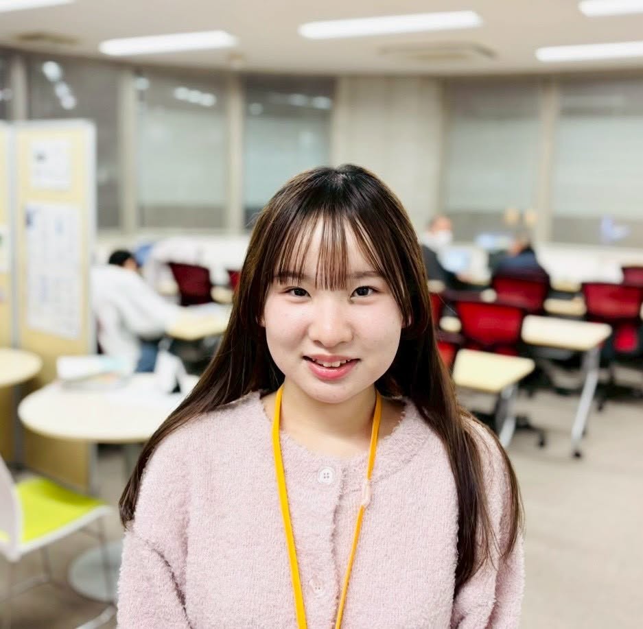 鈴木先生(慶應義塾大学総合政策学部・横浜雙葉卒)先生